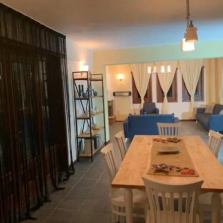 Alp Hotell