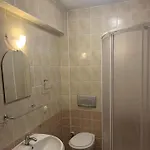Hotel Alp *